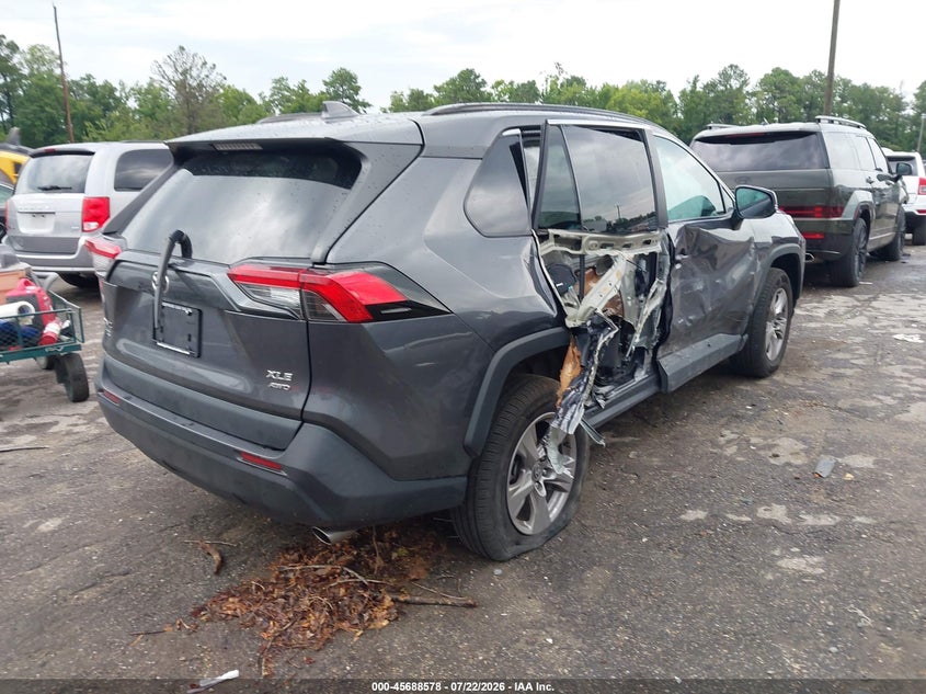 2023 Toyota Rav 4 VIN 2T3P1RFV5PW383720 IAAI salvage auction — SIDE, Salvage (Virginia), sold $8,000 on 2026-08-22 (photo 4)
