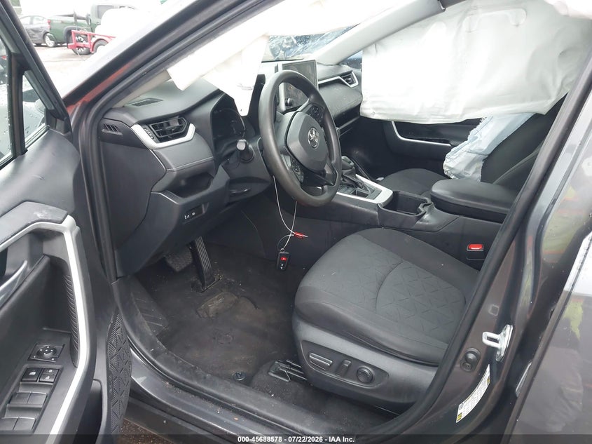 2023 Toyota Rav 4 VIN 2T3P1RFV5PW383720 IAAI salvage auction — SIDE, Salvage (Virginia), sold $8,000 on 2026-08-22 (photo 5)