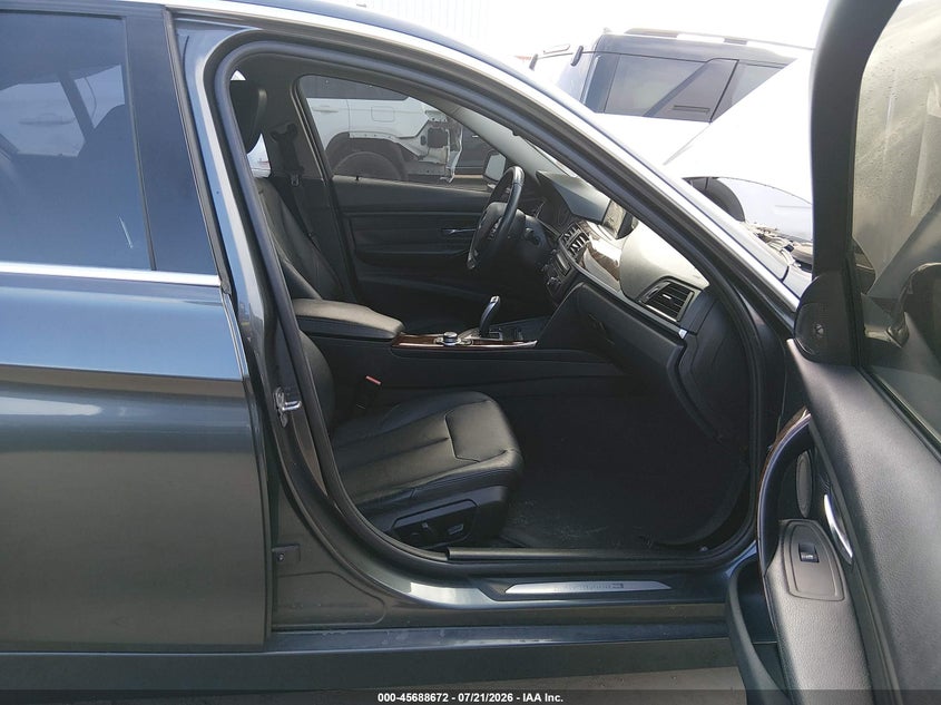 2013 BMW Activehybrid 3 VIN WBA3F9C54DF483886 IAAI salvage auction — NORMAL WEAR, Original (Texas), sold $500 on 2026-07-28 (photo 5)