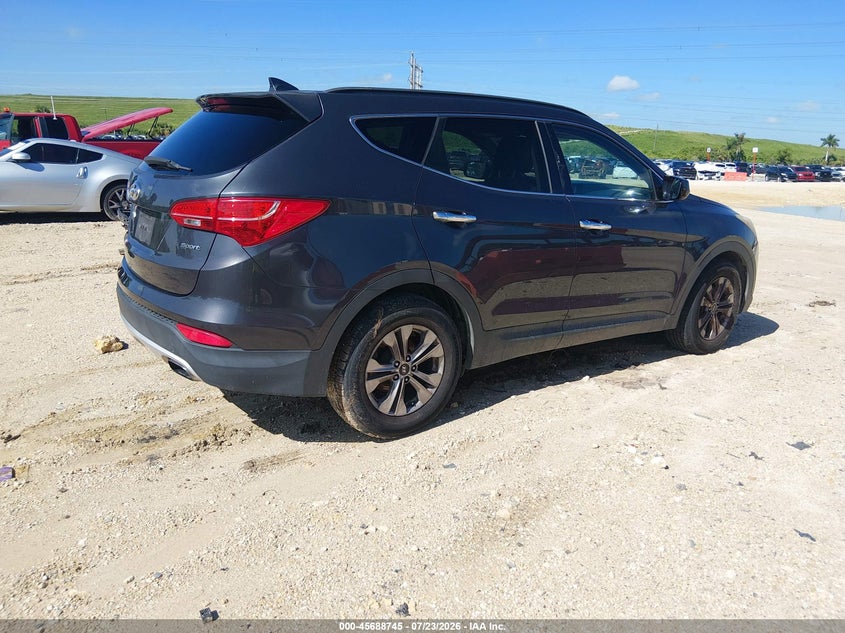 2015 Hyundai Santa fe VIN 5XYZU3LB5FG267499 IAAI salvage auction — NORMAL WEAR, Clear (Florida), sold $1,300 on 2026-07-28 (photo 4)