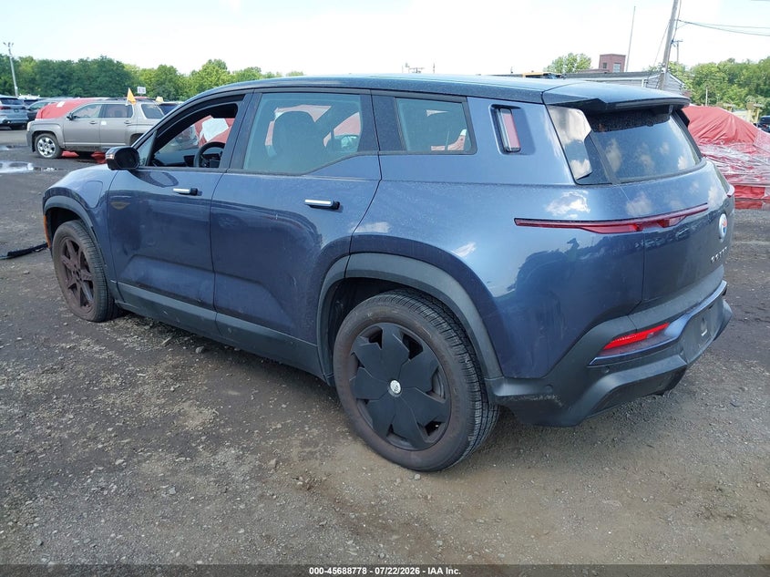 2023 Fisker Ocean VIN VCF1UBU27PG007111 IAAI salvage auction — NORMAL WEAR, Clear (New Jersey), sold $1,500 on 2026-07-29 (photo 3)