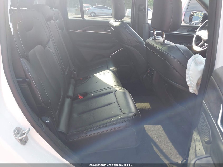 2024 Jeep Grand cherokee VIN 1C4RJYB62RC181490 IAAI salvage auction — RIGHT SIDE, Enterprise Vehicles Clear Only (Maryland), sold $9,200 on 2026-07-29 (photo 8)