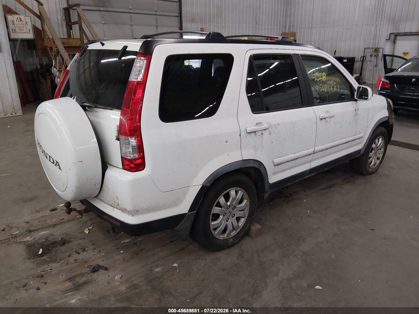 2005 Honda Cr-v VIN JHLRD78925C023828 IAAI salvage auction — NORMAL WEAR, Clear (Minnesota), sold $275 on 2026-07-28 (photo 4)