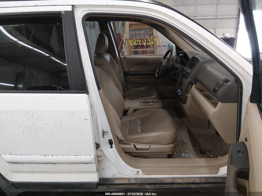 2005 Honda Cr-v VIN JHLRD78925C023828 IAAI salvage auction — NORMAL WEAR, Clear (Minnesota), sold $275 on 2026-07-28 (photo 5)