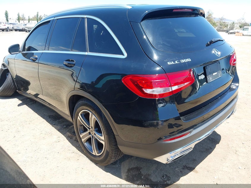 2018 Mercedes-benz Glc VIN WDC0G4KB3JV033560 IAAI salvage auction — LEFT FRONT, Salvage Title, sold $6,200 on 2026-08-19 (photo 3)