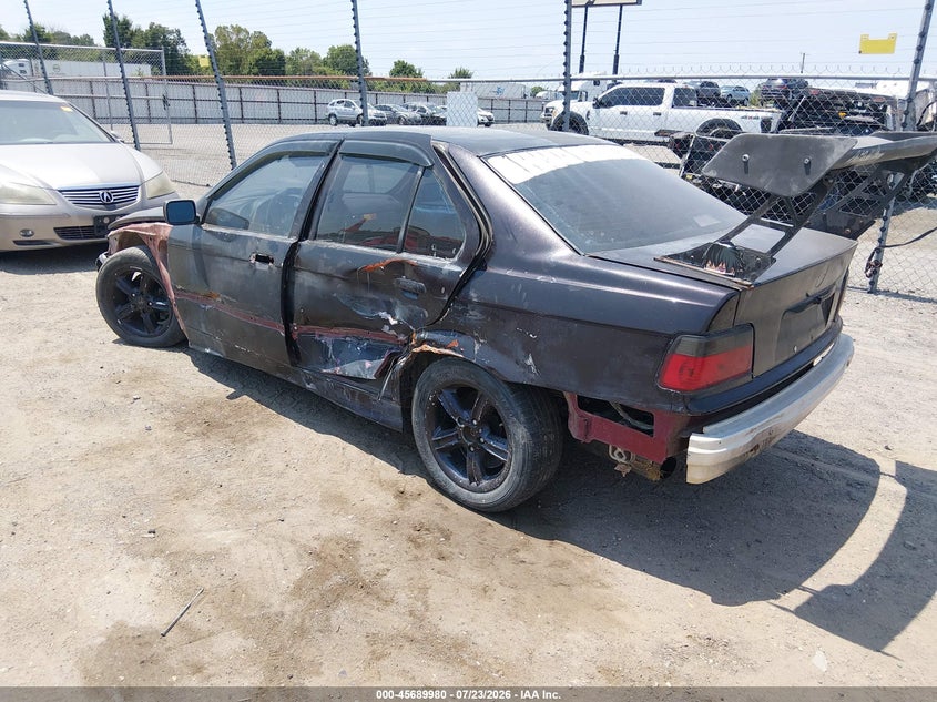 1995 BMW 3 series VIN WBACB3325SFE21458 IAAI salvage auction — NORMAL WEAR, Salvage (Arkansas), sold $25 on 2026-07-29 (photo 3)