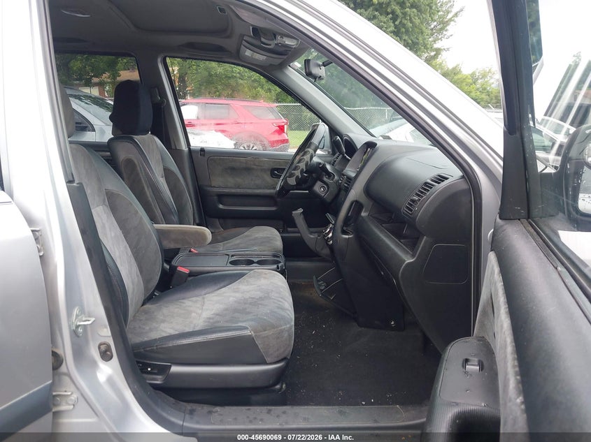 2002 Honda Cr-v VIN JHLRD78852C073755 IAAI salvage auction — NORMAL WEAR, Clear (Virginia), sold $400 on 2026-07-28 (photo 5)