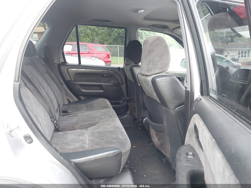 2002 Honda Cr-v VIN JHLRD78852C073755 IAAI salvage auction — NORMAL WEAR, Clear (Virginia), sold $400 on 2026-07-28 (photo 8)