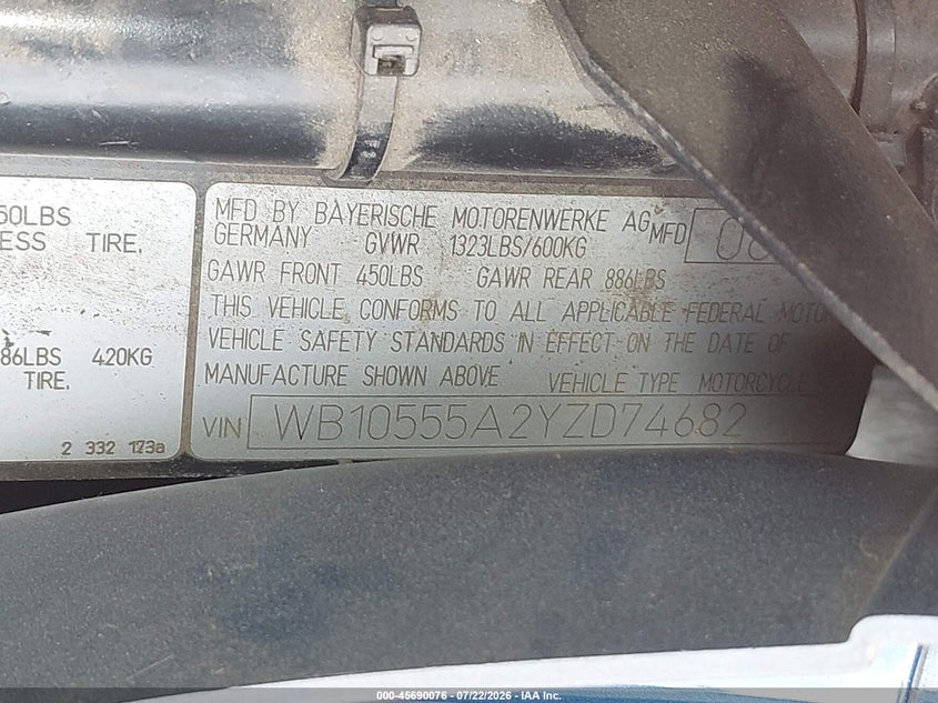 2000 BMW K 1200 VIN WB10555A2YZD74682 IAAI salvage auction — NORMAL WEAR, Clear (Oregon), sold $625 on 2026-07-28 (photo 9)