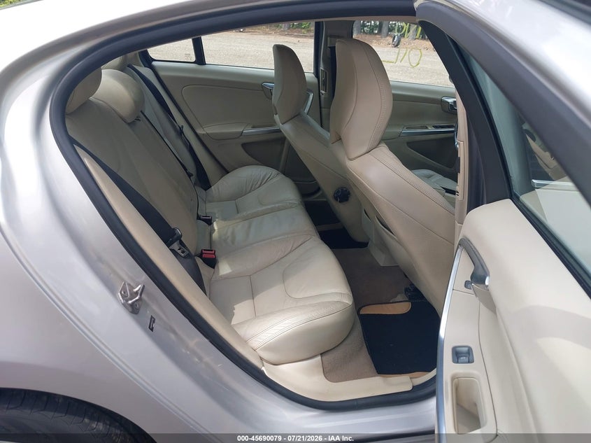 2014 Volvo S60 VIN YV1612FS5E2277566 IAAI salvage auction — NORMAL WEAR, Clear (Virginia), sold $25 on 2026-07-28 (photo 8)