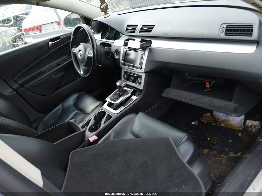 2010 Volkswagen Passat VIN WVWXK7AN9AE155727 IAAI salvage auction — SIDE, Bill Of Sale (New York), sold $425 on 2026-08-04 (photo 5)
