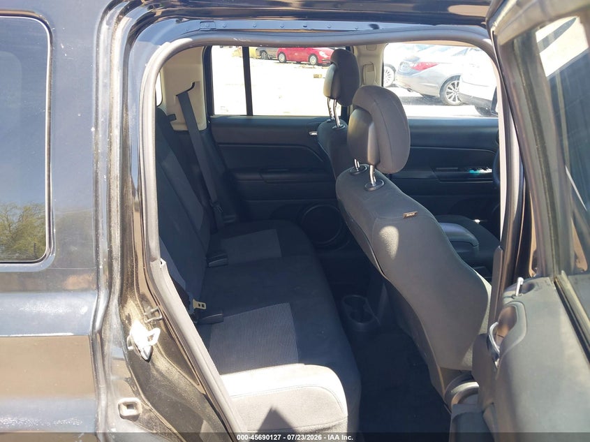 2014 Jeep Liberty (patriot) VIN 1C4NJPBA1ED848907 IAAI salvage auction — REAR END, Salvage Title, sold $1,050 on 2026-07-31 (photo 8)