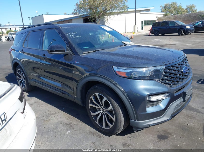 2022 Ford Explorer VIN 1FMSK7KHXNGB04794 — IAAI salvage auction photo