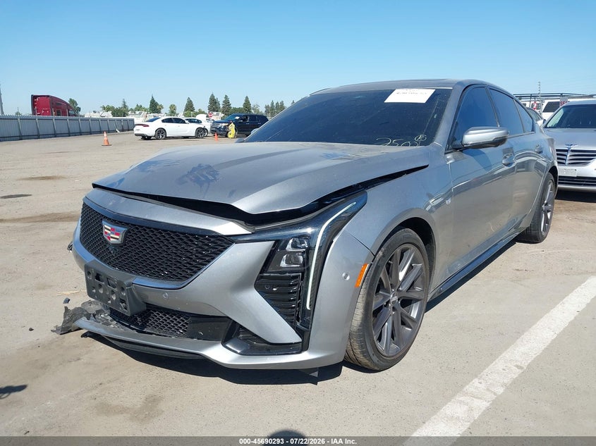 2025 Cadillac Ct5 VIN 1G6DP5RK6S0102133 IAAI salvage auction — RIGHT FRONT, Salvage Title, sold $9,300 on 2026-08-18 (photo 2)