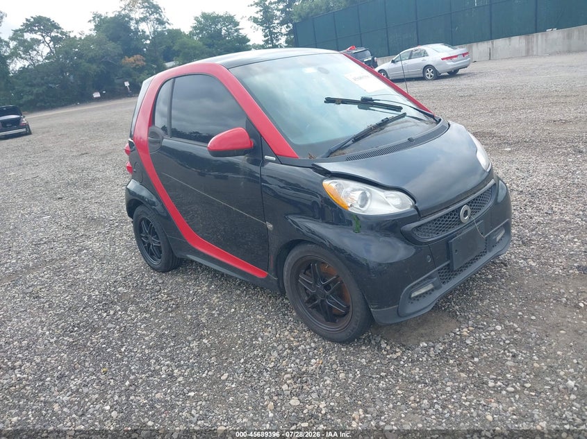 2013 Smart Fortwo VIN WMEEJ3BA9DK607827 IAAI salvage auction — NORMAL WEAR, Clear (New York), sold $400 on 2026-08-04 (photo 1)