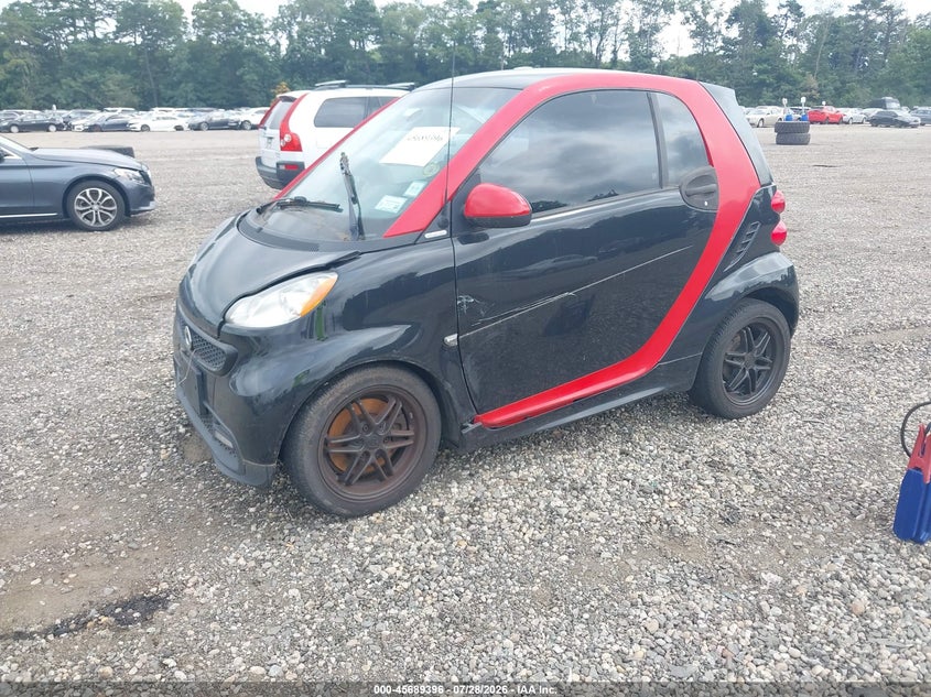 2013 Smart Fortwo VIN WMEEJ3BA9DK607827 IAAI salvage auction — NORMAL WEAR, Clear (New York), sold $400 on 2026-08-04 (photo 2)
