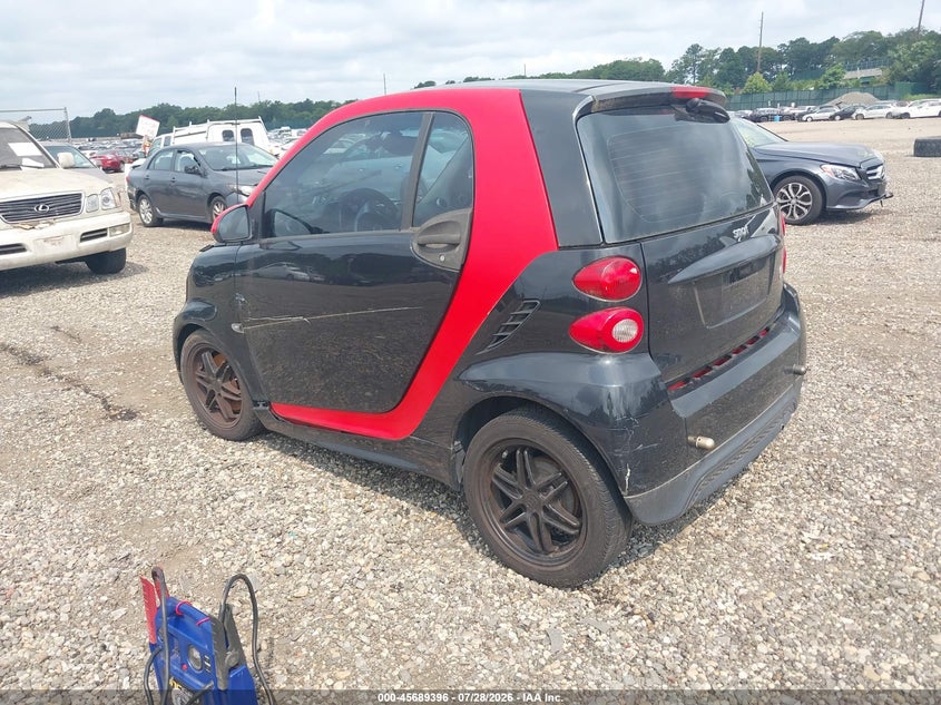 2013 Smart Fortwo VIN WMEEJ3BA9DK607827 IAAI salvage auction — NORMAL WEAR, Clear (New York), sold $400 on 2026-08-04 (photo 3)