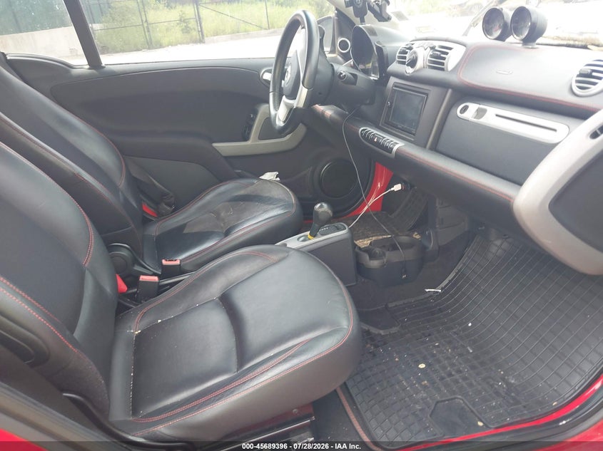 2013 Smart Fortwo VIN WMEEJ3BA9DK607827 IAAI salvage auction — NORMAL WEAR, Clear (New York), sold $400 on 2026-08-04 (photo 5)