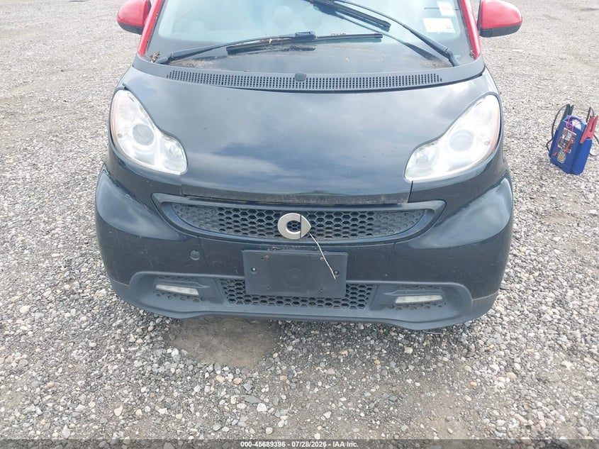 2013 Smart Fortwo VIN WMEEJ3BA9DK607827 IAAI salvage auction — NORMAL WEAR, Clear (New York), sold $400 on 2026-08-04 (photo 6)