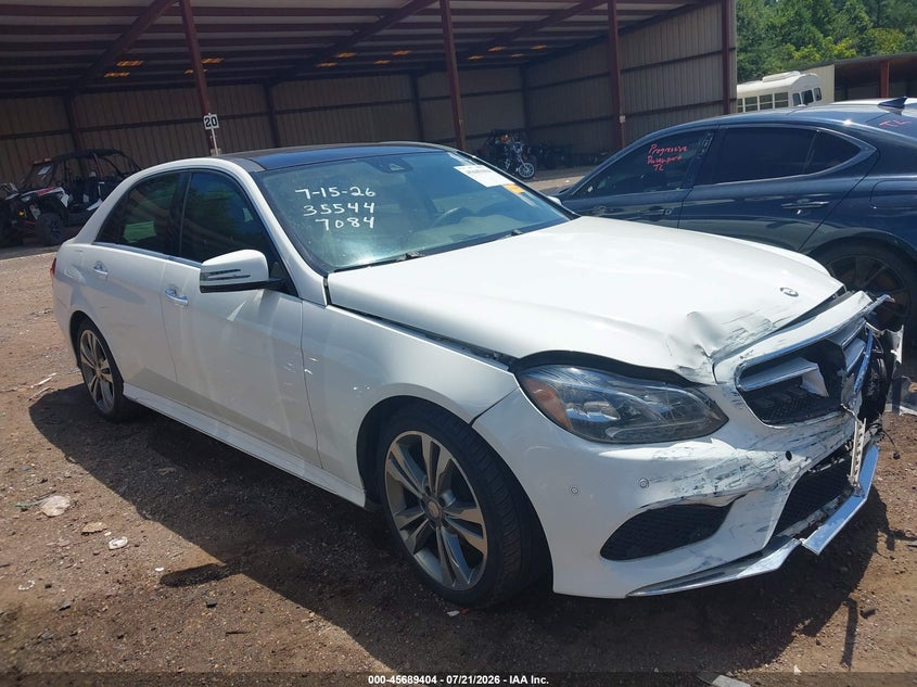 2014 Mercedes-benz E-klasse VIN WDDHF5KB2EA787084 IAAI salvage auction — FRONT END, Wait Title, sold $1,225 on 2026-08-19 (photo 1)