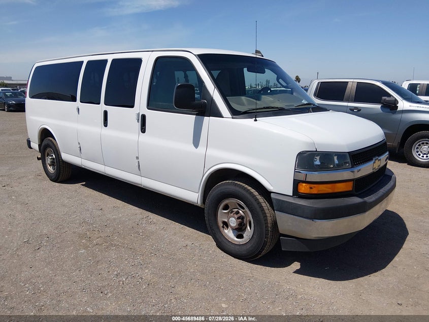 2018 Chevrolet Express 3500 VIN 1GAZGPFG3J1300930 — IAAI salvage auction photo