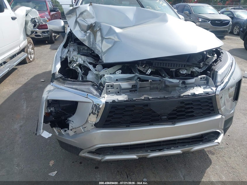 2026 Mitsubishi Eclipse cross VIN JA4ATWAA2TZ004650 IAAI salvage auction — FRONT END, Salvage Title, sold $3,050 on 2026-07-29 (photo 6)