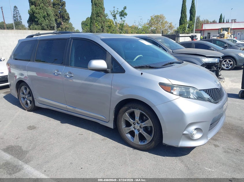 2012 Toyota Sienna VIN 5TDXK3DC9CS236324 IAAI salvage auction — LEFT REAR, Wait Title, sold $3,600 on 2026-08-01 (photo 1)