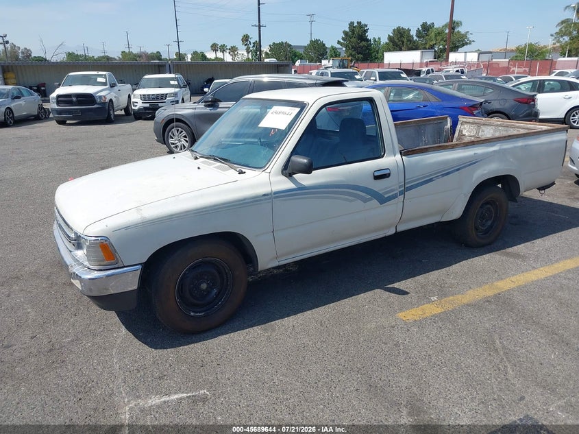 1989 Toyota Pickup VIN JT4VN82D7K5000346 IAAI salvage auction — NORMAL WEAR, Clear - Dealer Only (California), sold $325 on 2026-07-28 (photo 2)