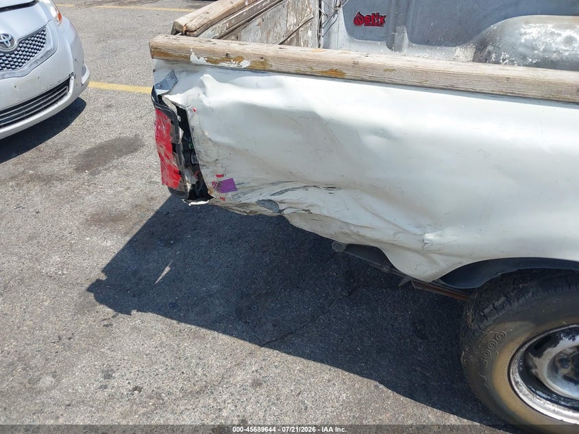 1989 Toyota Pickup VIN JT4VN82D7K5000346 IAAI salvage auction — NORMAL WEAR, Clear - Dealer Only (California), sold $325 on 2026-07-28 (photo 6)