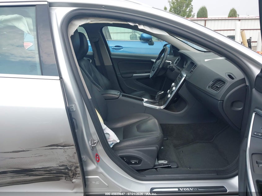 2016 Volvo V60 VIN YV140MEK9G1305577 IAAI salvage auction — SIDE, Bill Of Sale (Washington), sold $1,400 on 2026-08-11 (photo 5)