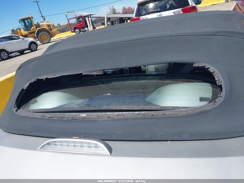 2004 Nissan 350z VIN JN1AZ36D74T102070 IAAI salvage auction — NORMAL WEAR, Clear - Dealer Only (California), sold $25 on 2026-07-30 (photo 6)