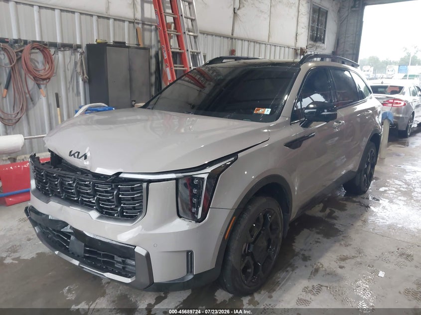 2025 Kia Sorento VIN 5XYRKDJF7SG404826 IAAI salvage auction — FRONT & REAR, Salvage Title, sold $18,700 on 2026-08-28 (photo 2)