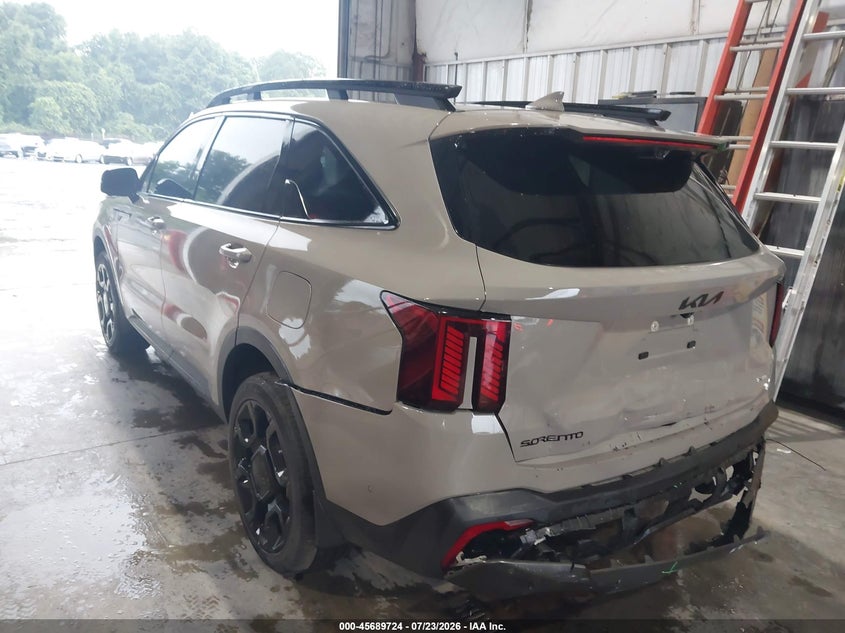 2025 Kia Sorento VIN 5XYRKDJF7SG404826 IAAI salvage auction — FRONT & REAR, Salvage Title, sold $18,700 on 2026-08-28 (photo 3)