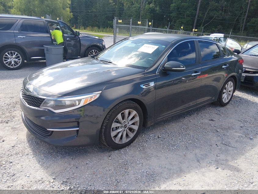 2016 Kia Optima VIN 5XXGT4L33GG049060 IAAI salvage auction — NORMAL WEAR, Clear (Alabama), sold $675 on 2026-07-31 (photo 2)