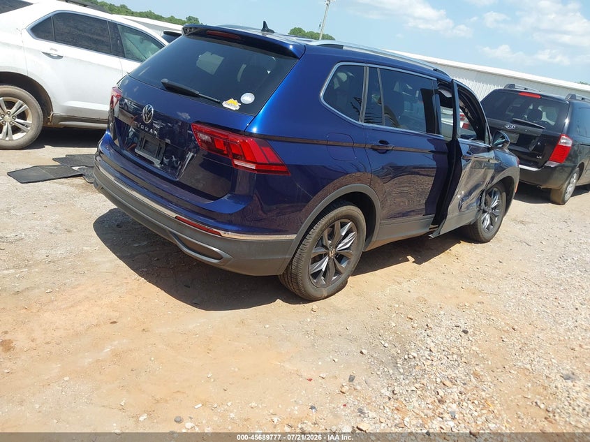 2022 Volkswagen Tiguan VIN 3VV3B7AX1NM090115 IAAI salvage auction — SIDE, Clear (Oklahoma), sold $8,000 on 2026-09-07 (photo 4)