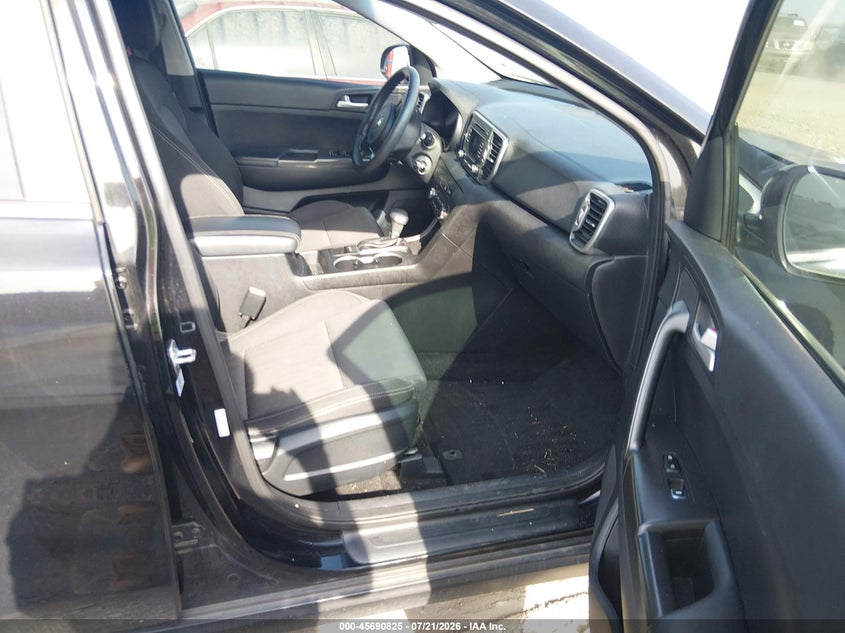 2017 Kia Sportage VIN KNDPM3AC1H7295724 IAAI salvage auction — NORMAL WEAR, Clear (Tennessee), sold $25 on 2026-07-30 (photo 5)