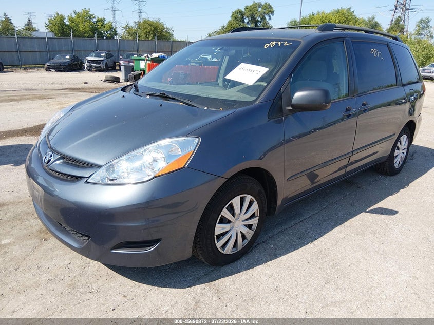 2006 Toyota Sienna VIN 5TDZA23C56S513854 IAAI salvage auction — NORMAL WEAR, Clear (Illinois), sold $550 on 2026-07-29 (photo 2)