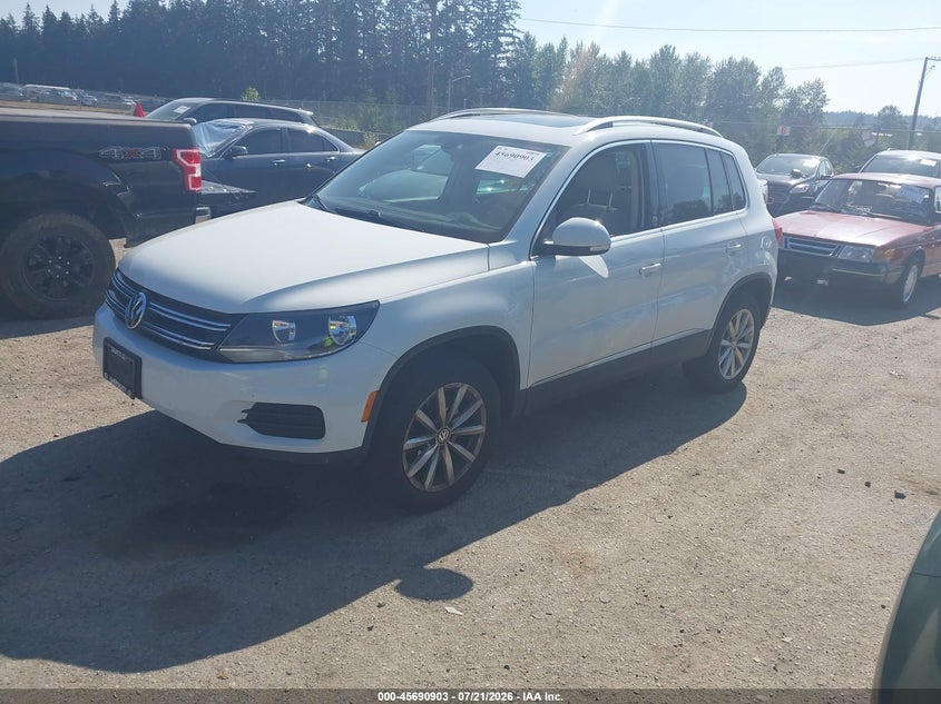 2017 Volkswagen Tiguan VIN WVGSV7AX8HW503813 IAAI salvage auction — NORMAL WEAR, Clear (Washington), sold $1,500 on 2026-08-05 (photo 2)