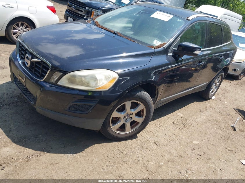 2011 Volvo Xc60 VIN YV4952DZ9B2163120 IAAI salvage auction — NORMAL WEAR, Clear (Virginia), sold $350 on 2026-08-06 (photo 2)