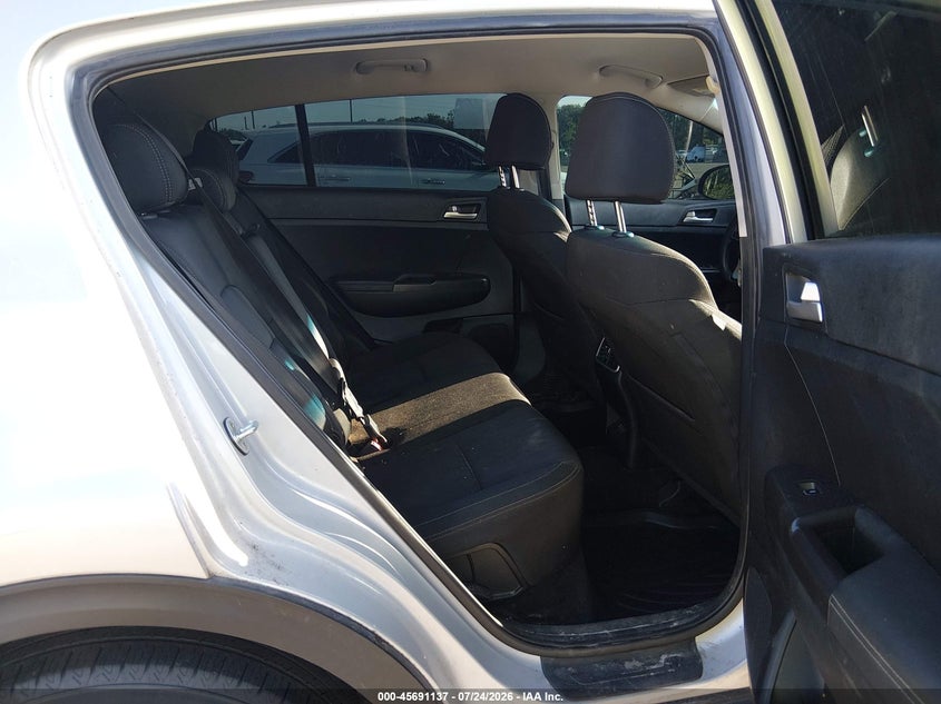 2019 Kia Sportage VIN KNDPM3ACXK7580638 IAAI salvage auction — MECHANICAL, Clear (Florida), sold $2,050 on 2026-07-28 (photo 8)