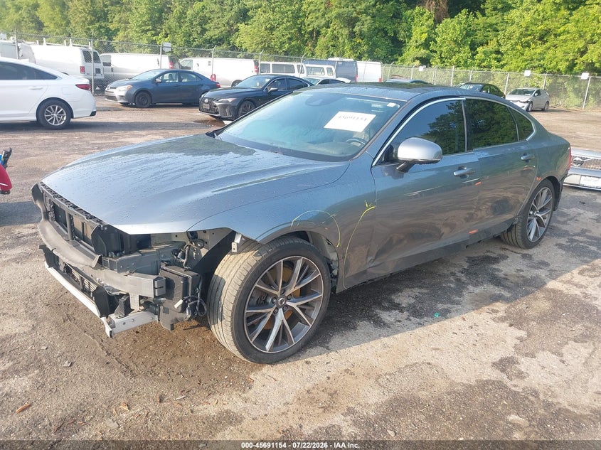 2018 Volvo S90 VIN LVY992MK8JP036072 IAAI salvage auction — FRONT & REAR, Salvage - Greater Than 75% (Maryland), sold $5,150 on 2026-09-02 (photo 2)
