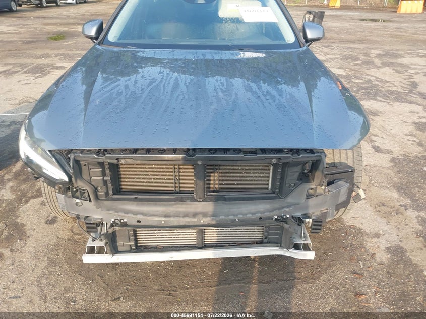 2018 Volvo S90 VIN LVY992MK8JP036072 IAAI salvage auction — FRONT & REAR, Salvage - Greater Than 75% (Maryland), sold $5,150 on 2026-09-02 (photo 6)