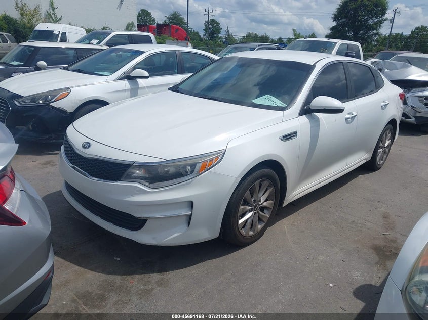2017 Kia Optima VIN 5XXGT4L35HG154202 IAAI salvage auction — NORMAL WEAR, Salvage Title, sold $25 on 2026-07-27 (photo 2)