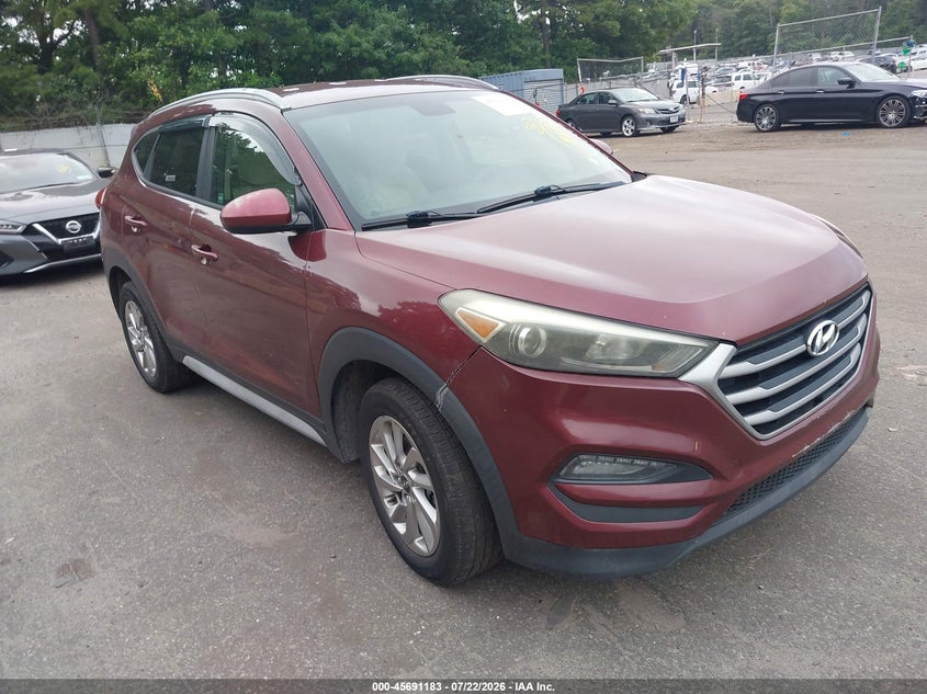 2018 Hyundai Tucson VIN KM8J33A42JU618814 IAAI salvage auction — NORMAL WEAR, Clear (New York), sold $1,550 on 2026-07-28 (photo 1)