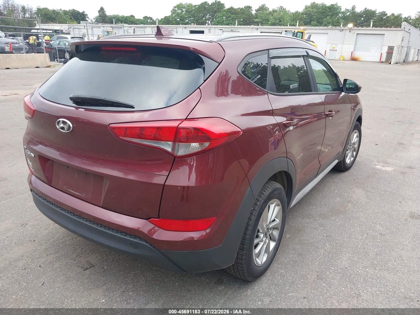 2018 Hyundai Tucson VIN KM8J33A42JU618814 IAAI salvage auction — NORMAL WEAR, Clear (New York), sold $1,550 on 2026-07-28 (photo 4)