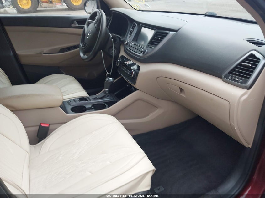 2018 Hyundai Tucson VIN KM8J33A42JU618814 IAAI salvage auction — NORMAL WEAR, Clear (New York), sold $1,550 on 2026-07-28 (photo 5)