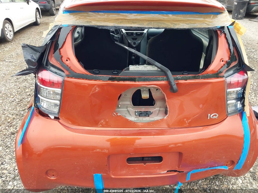 2014 Scion Iq VIN JTNJJXB00EJ026926 IAAI salvage auction — FRONT & REAR, Salvage Title, sold $1,100 on 2026-07-31 (photo 6)