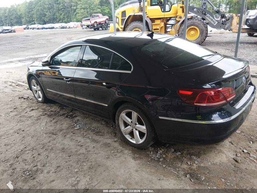 2013 Volkswagen Passat cc VIN WVWBP7ANXDE557997 IAAI salvage auction — NORMAL WEAR, Clear (Virginia), sold $25 on 2026-07-28 (photo 3)