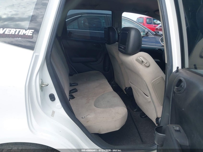2007 Honda Fit VIN JHMGD37487S061607 IAAI salvage auction — NORMAL WEAR, Clear-Dealer Only (Arizona), sold $25 on 2026-07-28 (photo 8)