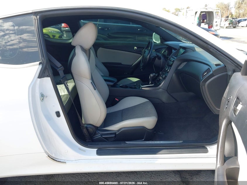 2014 Hyundai Genesis VIN KMHHT6KD2EU118351 IAAI salvage auction — NORMAL WEAR, Clear - Dealer Only (California), sold $200 on 2026-07-30 (photo 5)